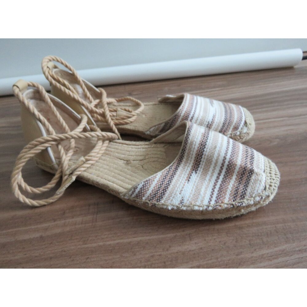 UGG Libbi Serape Leather Woven Espadrilles Flat Shoes in Beige Cream - Size US 8 - Picture 2 of 14
